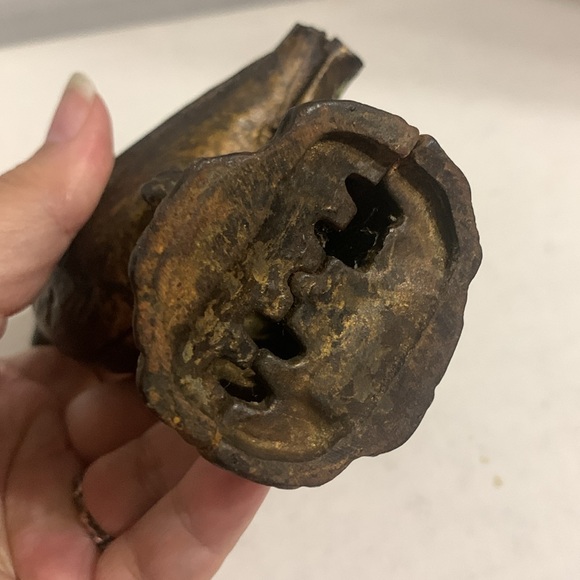 Vintage Cast Iron Bird on Stump Bank - Picture 4 of 6